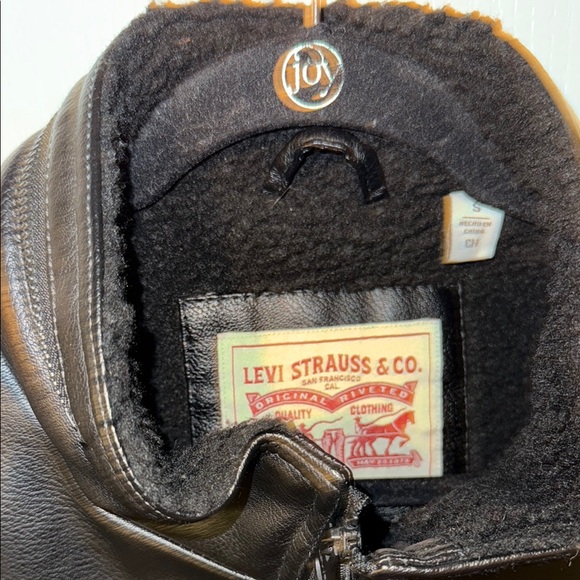 Men's Levi Black Jacket 🖤 - Picture 3 of 11